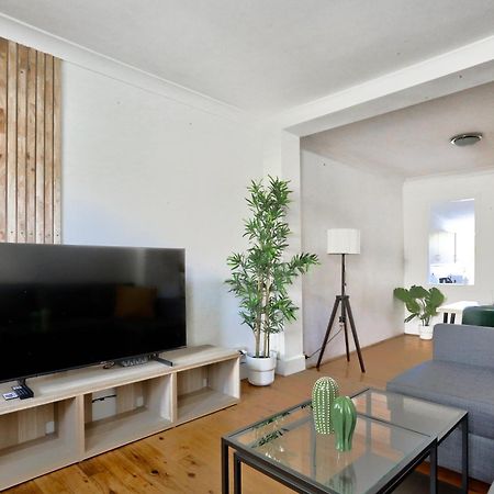 Delightful 2 Bedroom House Pyrmont 2 E-Bikes Included Sydney Esterno foto